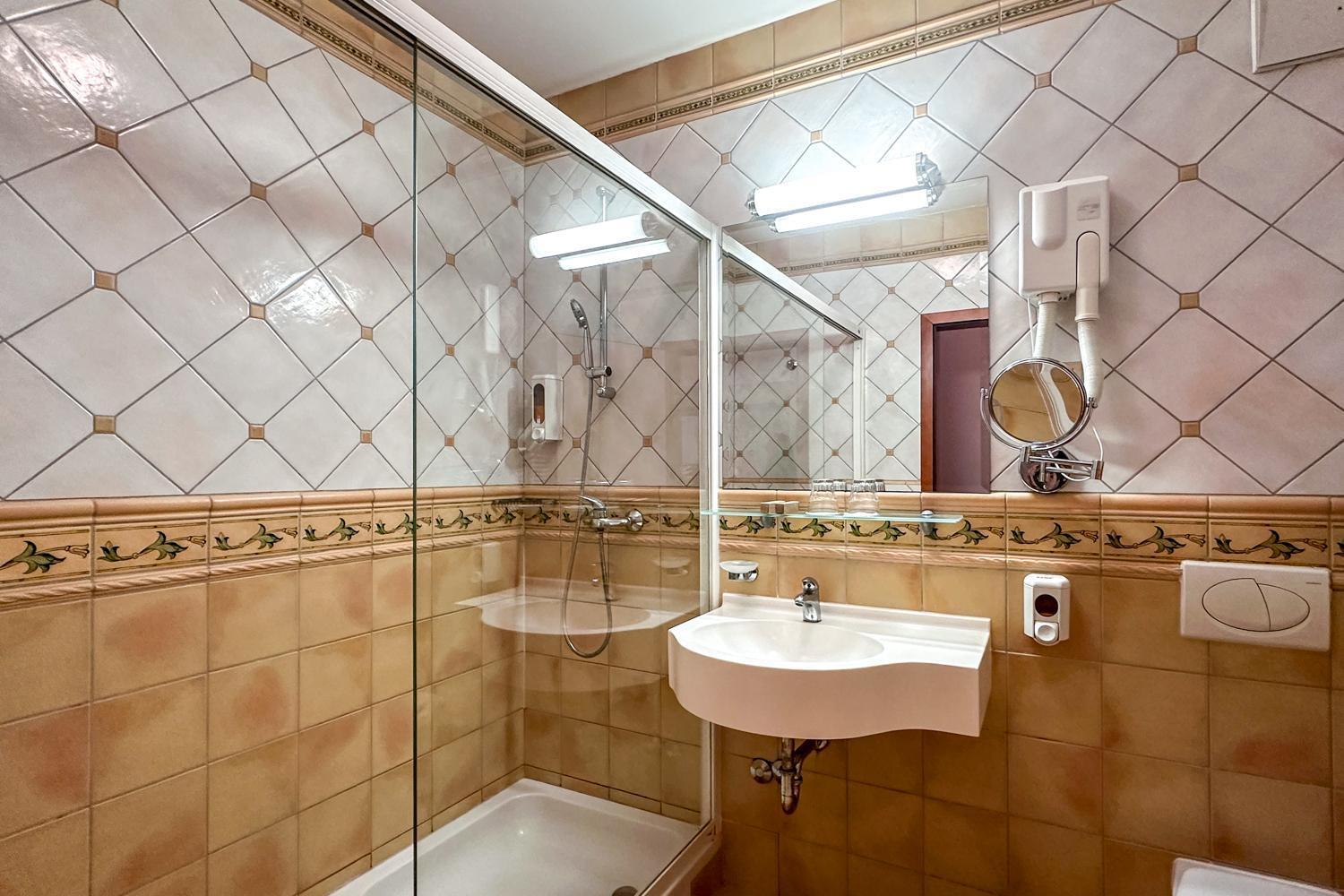 Terme Banovci - Hotel Zeleni Gaj Veržej Extérieur photo